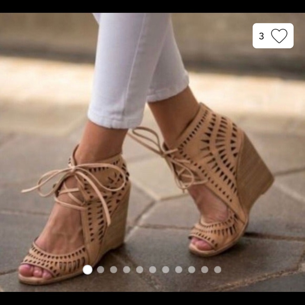 NEVER WORN Jeffrey Campbell wedge/booties